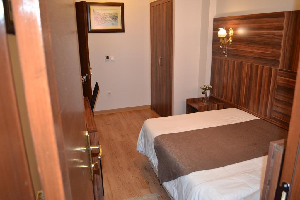 Hotel Fatih Istanbul Bagian luar foto