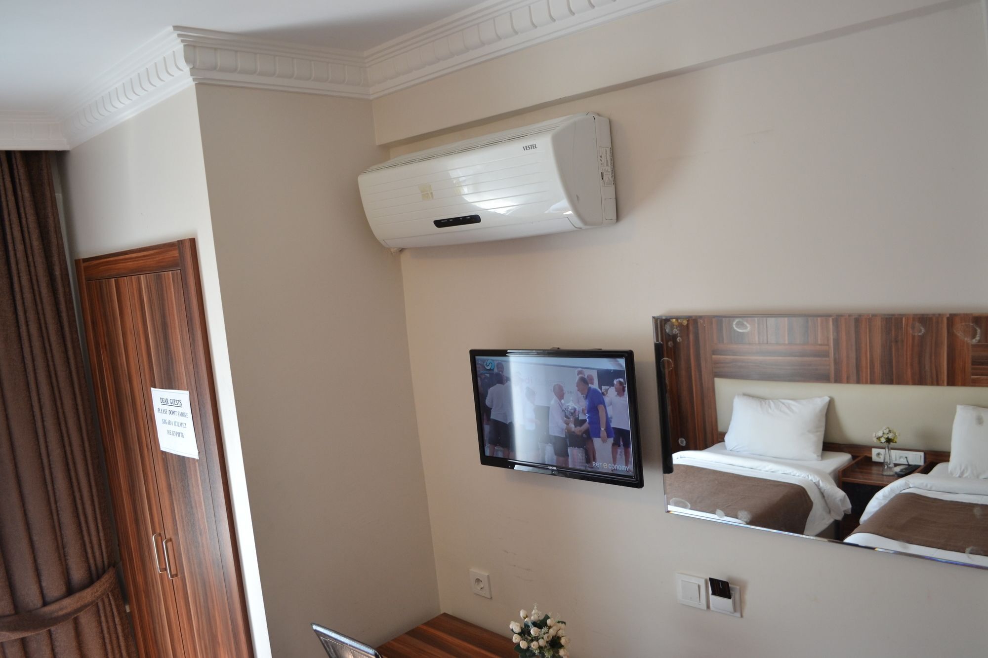 Hotel Fatih Istanbul Bagian luar foto