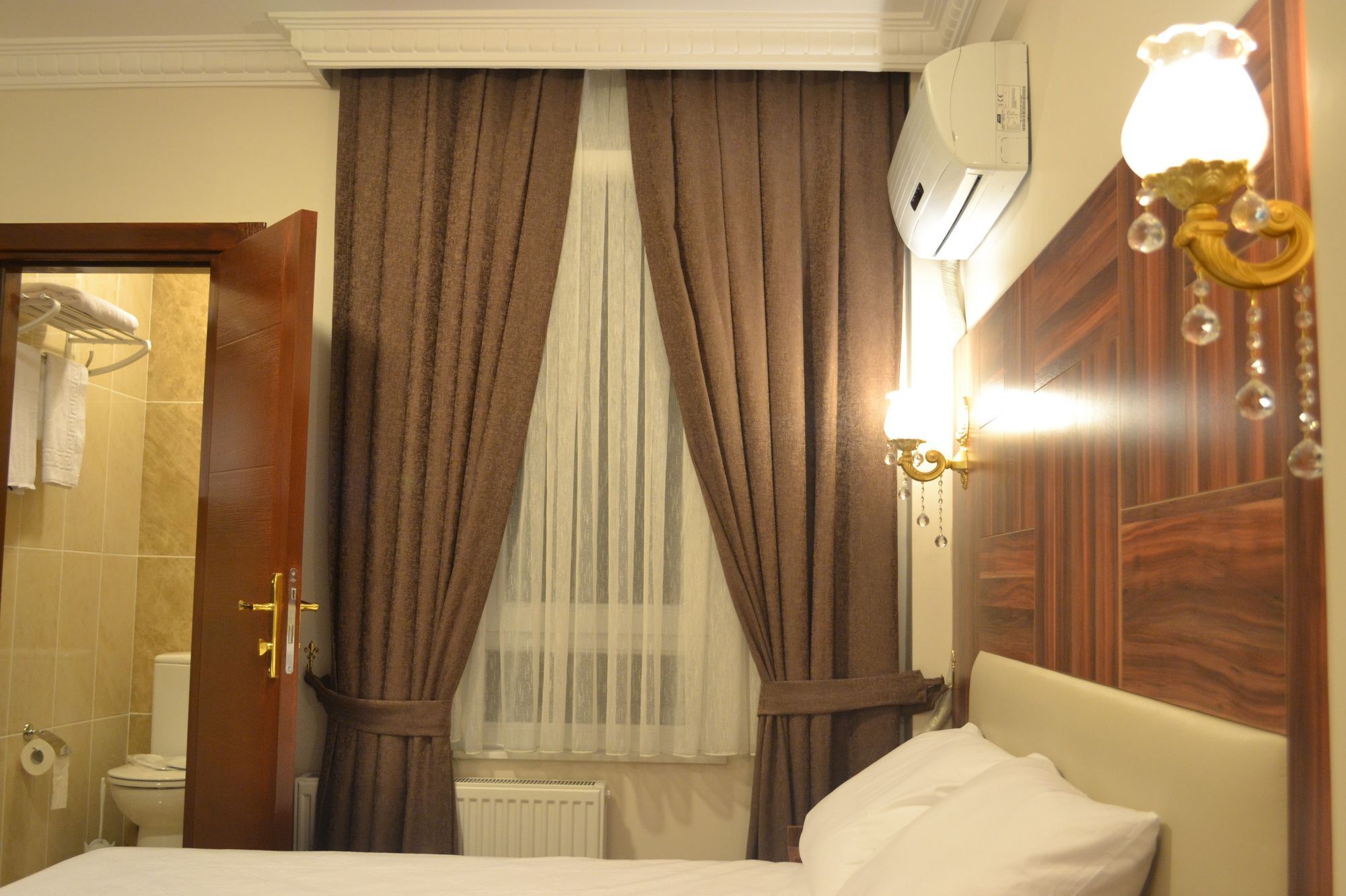 Hotel Fatih Istanbul Bagian luar foto