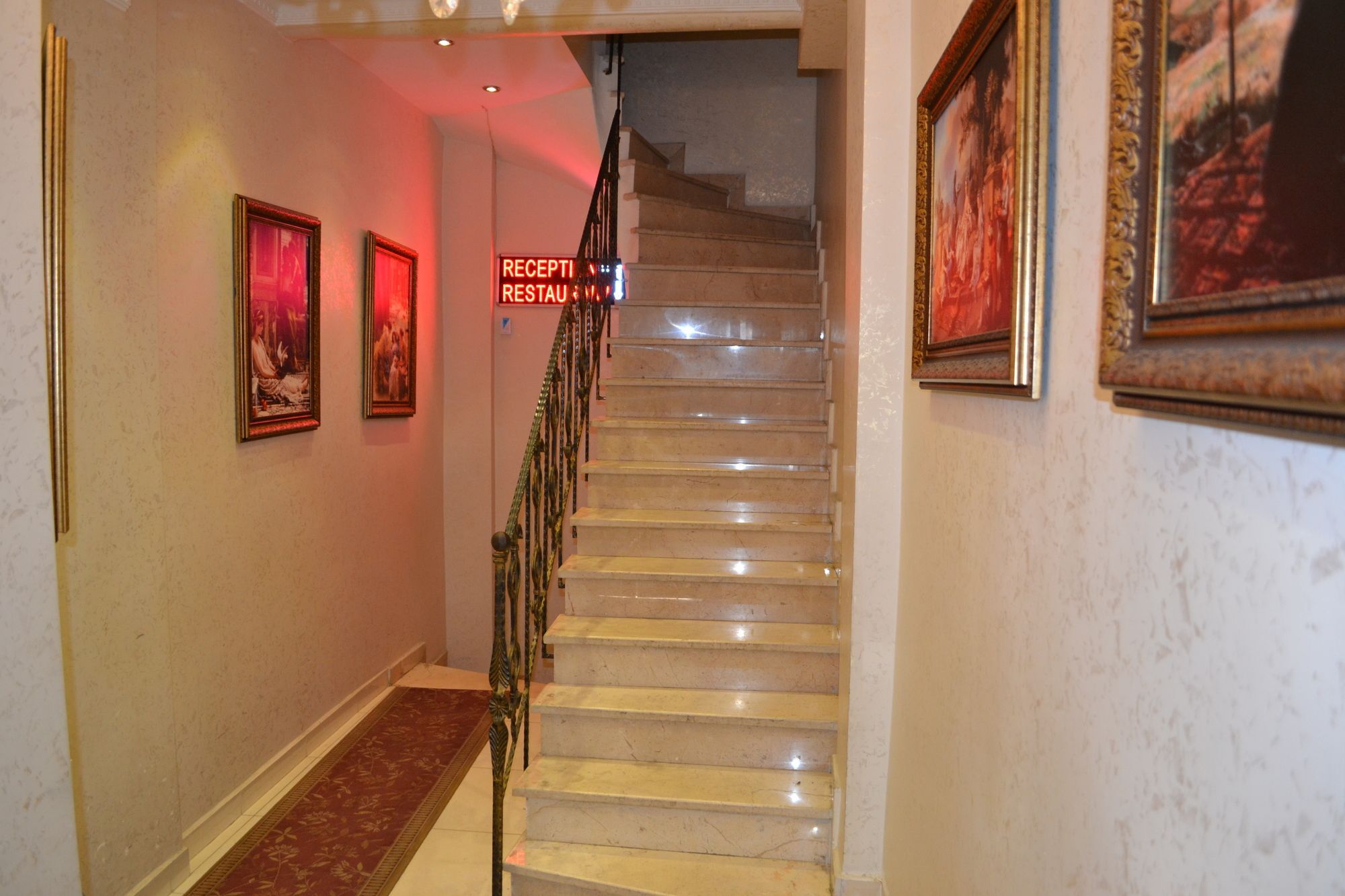 Hotel Fatih Istanbul Bagian luar foto